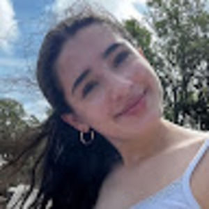 Meet your Posher, Amalia